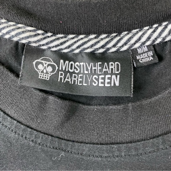 Mostly Heard Rarely Seen 8-Bit Jordan 4 Black Men’s T-Shirt Size Medium - Picture 3 of 13